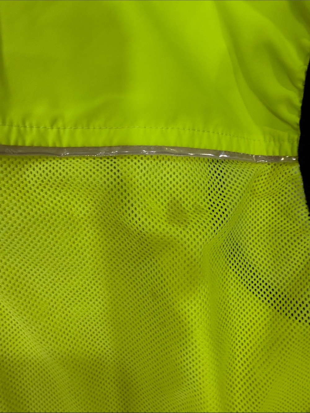Pearl Izumi Neon Yellow and Black Cycling Vest - Picture 4 of 7